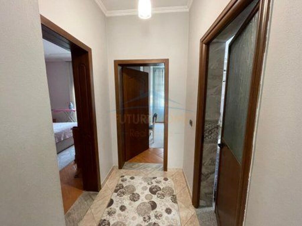 Qera, Apartament 2+1+Post Parkimi , Rruga Siri Kodra, Tirane .