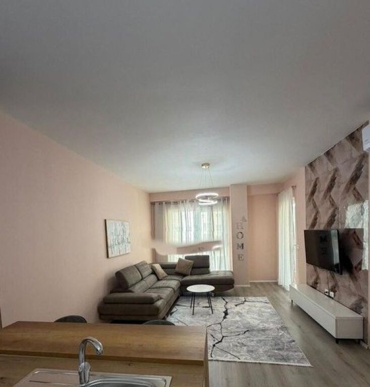 SHITET APARTAMENT 1+1 NË KOMPLEKSIN AURA