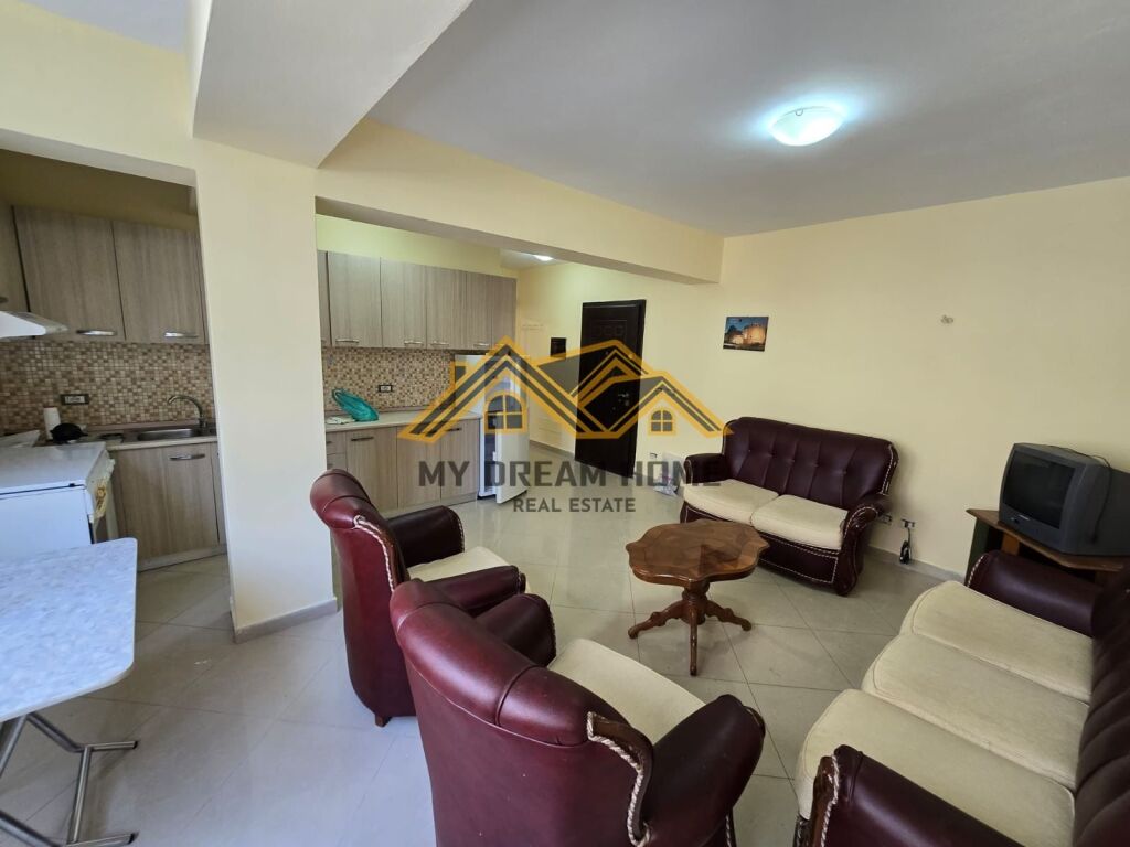 JEPET ME QIRA APARTAMENT 1+1 TEK MARKATA DURRES!