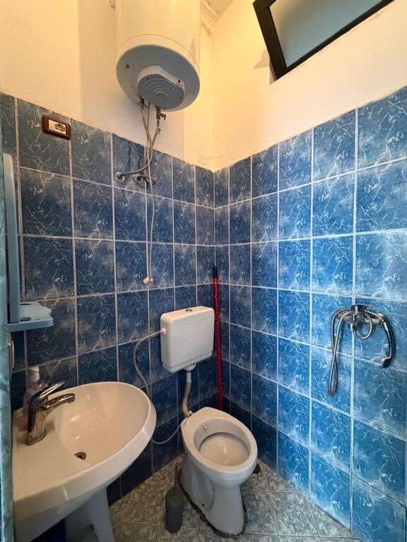 GARSIONERE 18000 LEKE.VILAT GJERMANE