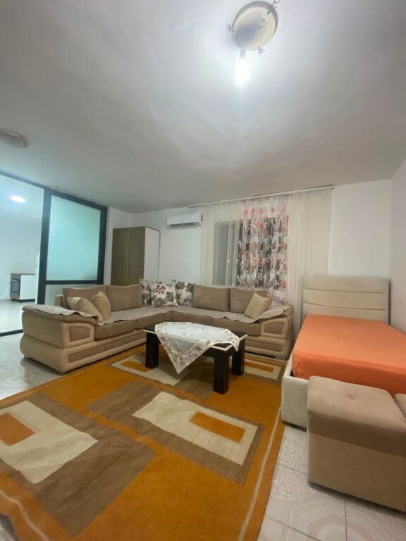 Jepet me qira apartament 1+1 në Vasil Shanto