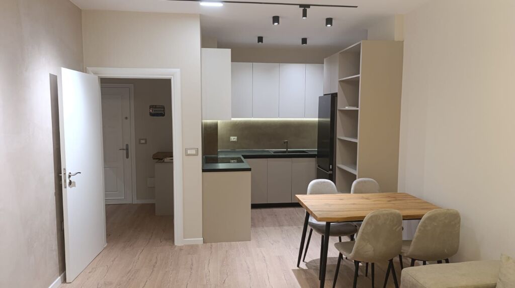 AFFITTASI APPARTAMENTO 1+1 – 📍 DELIJORGJI, VIA KAVAJES