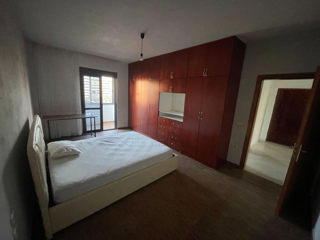 Affitto | Apartament 2 + 1 | Laprake | 300 €/mese
