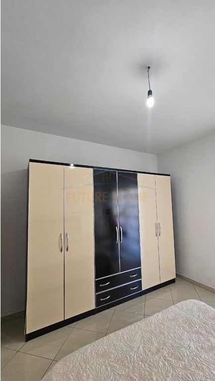 Rent, Apartment 3+1+2+2, Court, Durres