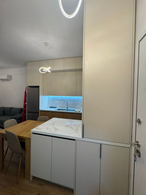 Qira Apartament 1+1 në Kompleksin Kadiu