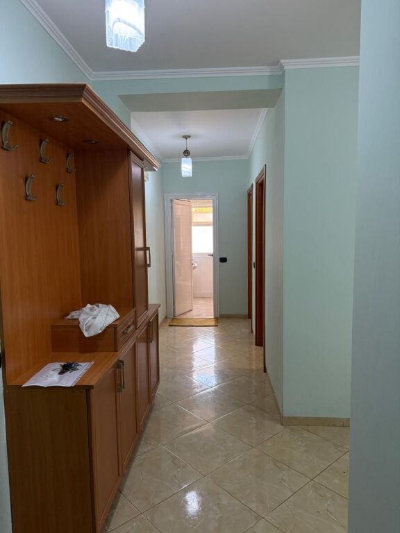 Qera | Apartament 2 + 1 | Prane Martenitetit te ri |500 €/Muaj