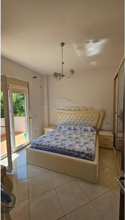 Rent, Apartment 3+1+2+2, Court, Durres
