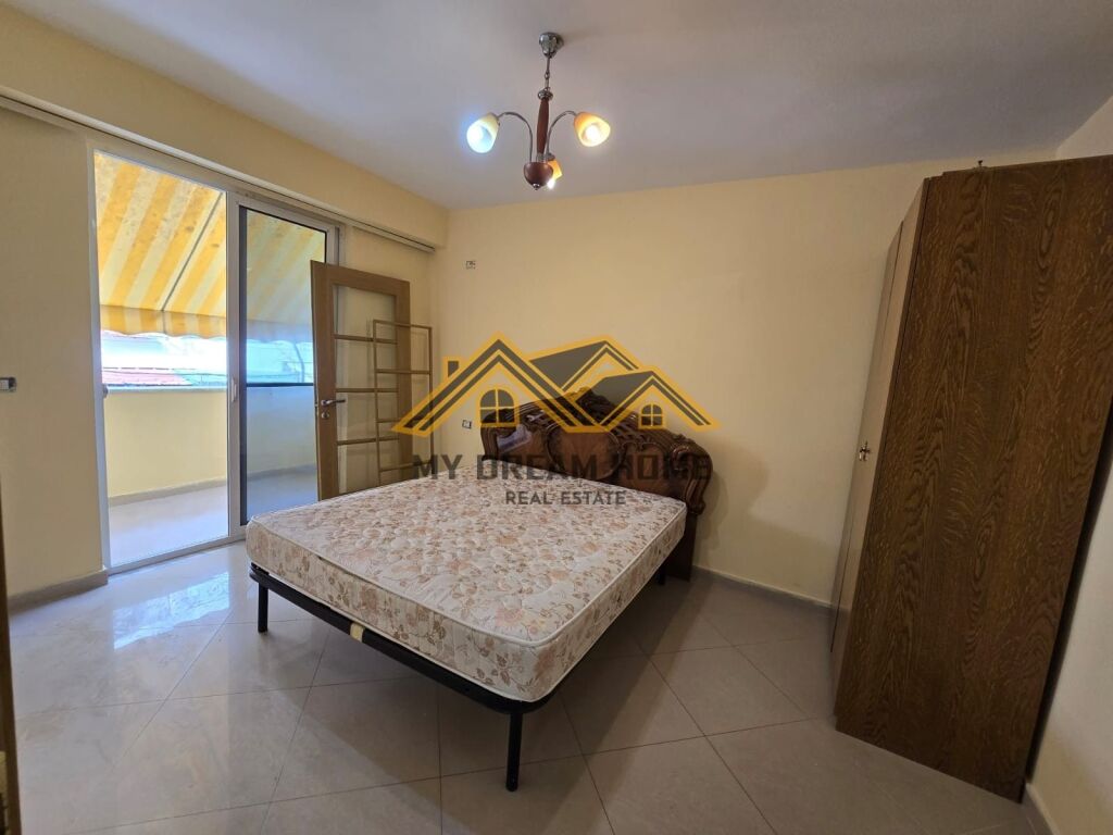 JEPET ME QIRA APARTAMENT 1+1 TEK MARKATA DURRES!