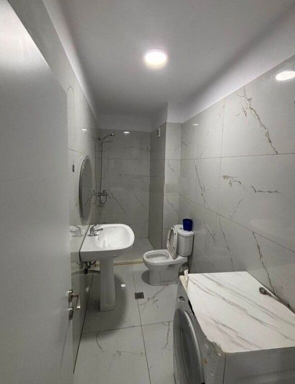 🏡 Apartament 1+1 + Verandë me Qira ne Fresk,