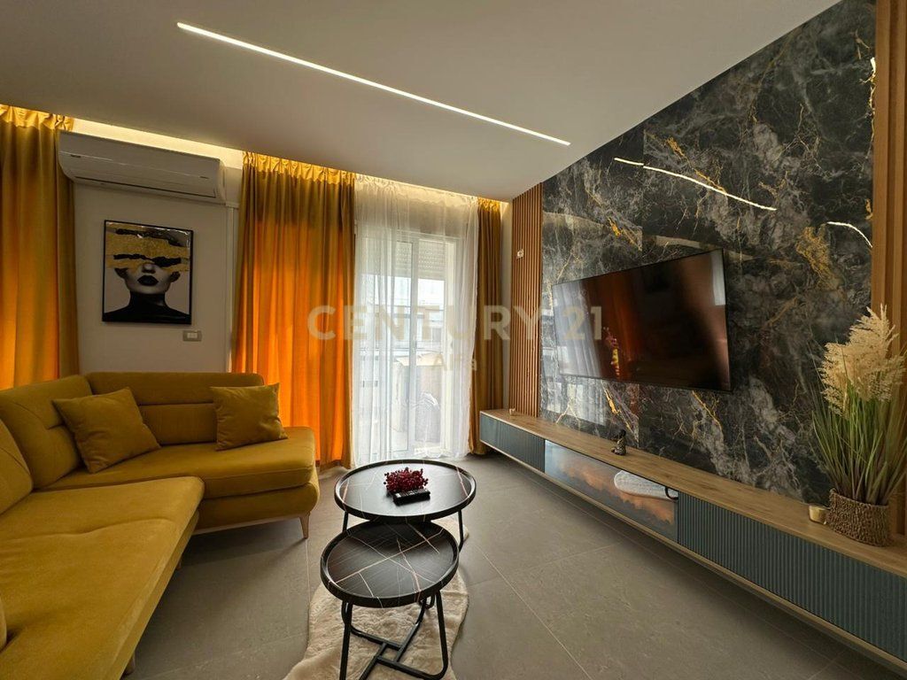 Shitet Super Apartament 1+1 – Uji i Ftohtë, Vlorë !