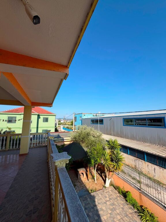 Durres 210.000€ Villa su 3 Piani in Vendita - Xhafzotaj, Durres 210.000 €