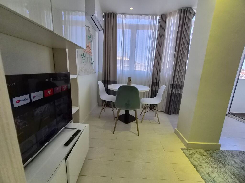 🏡 Jepet me Qira Garsoniere – Bllok, Tiranë