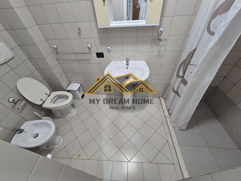 JEPET ME QIRA APARTAMENT 1+1 TEK GJYKATA DURRES!