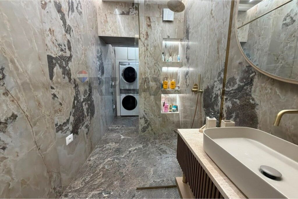Appartamento Premium 2+1+2 in Vendita – Vicino a Piazza 21