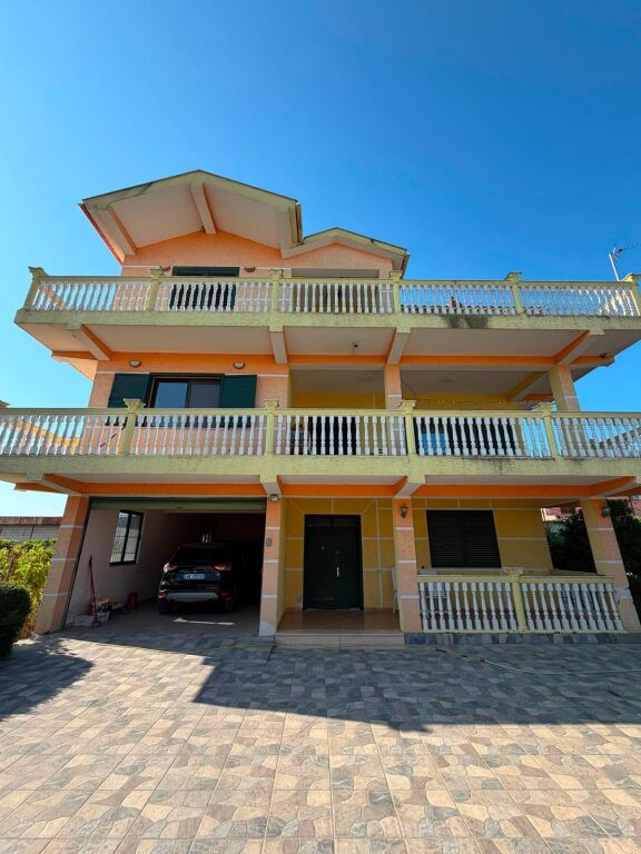 Durres 210.000€ Villa su 3 Piani in Vendita - Xhafzotaj, Durres 210.000 €
