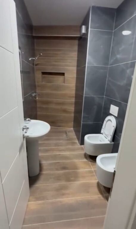 SHITET APARTAMENT 2+1 – KOMPLEKSI JOLLA, ASTIR 📍