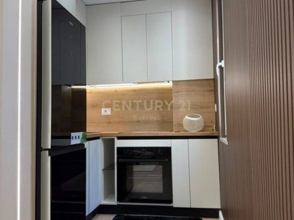 SHITET APARTAMENT 1+1, PRANË LIQENIT TË TIRANËS