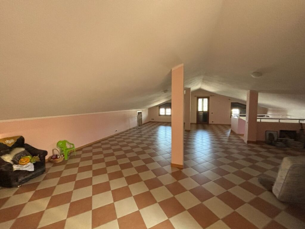 VILE PRIVATE PER SHITJE NE MARIKAJ