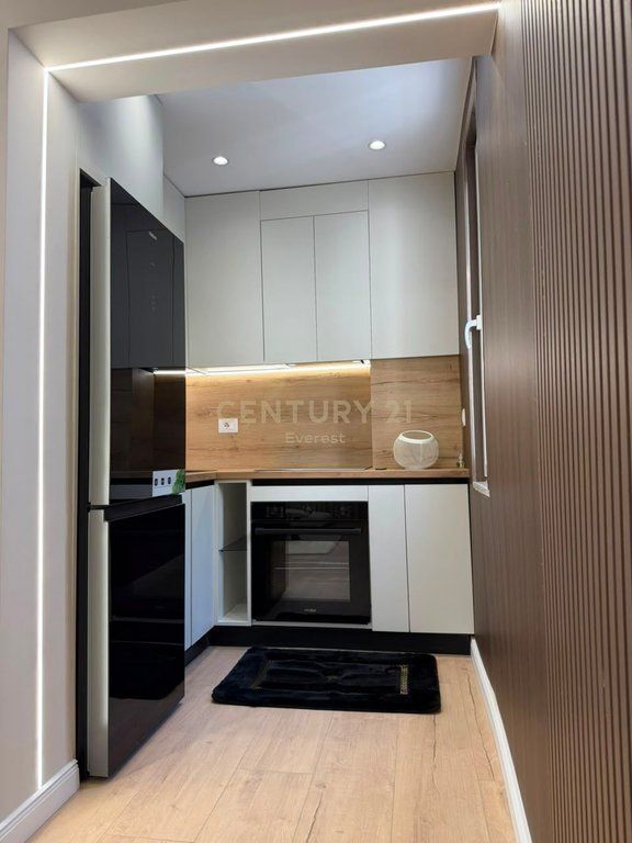 SHITET APARTAMENT 1+1, PRANË LIQENIT TË TIRANËS