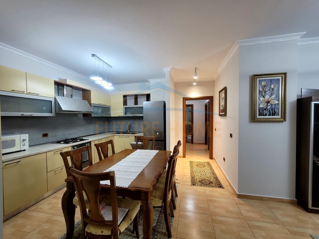 Qera, Apartament 2+1+2, 21 Dhjetori, Tiranë