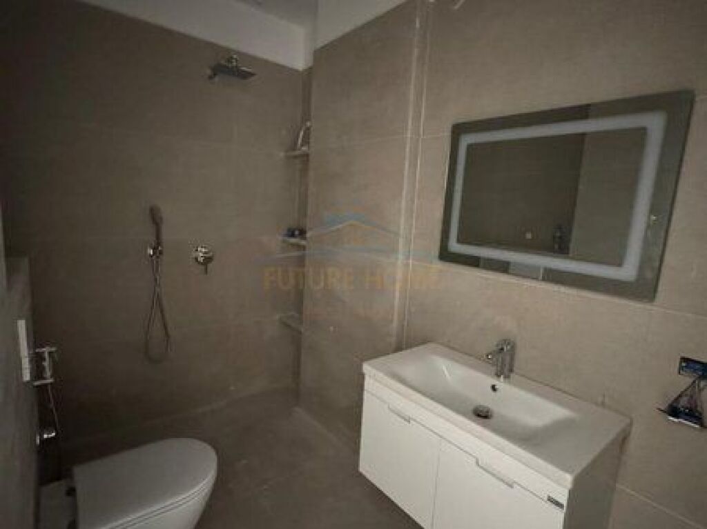 For sale, Apartment 2+1, 5 Maji, Tirane.