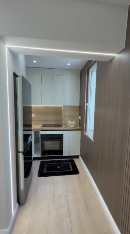 🏡Shitet Apartament 1+1 – Pranë Liqenit të Tiranës*