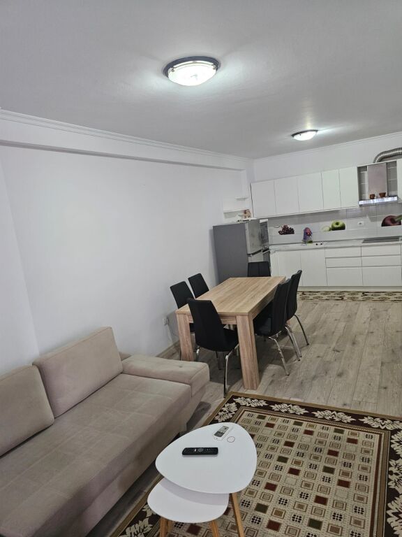 Jepet Apartament 2+1 me qera Tek Kompleks Kontakt, 21 Dhjetori   ID 5272