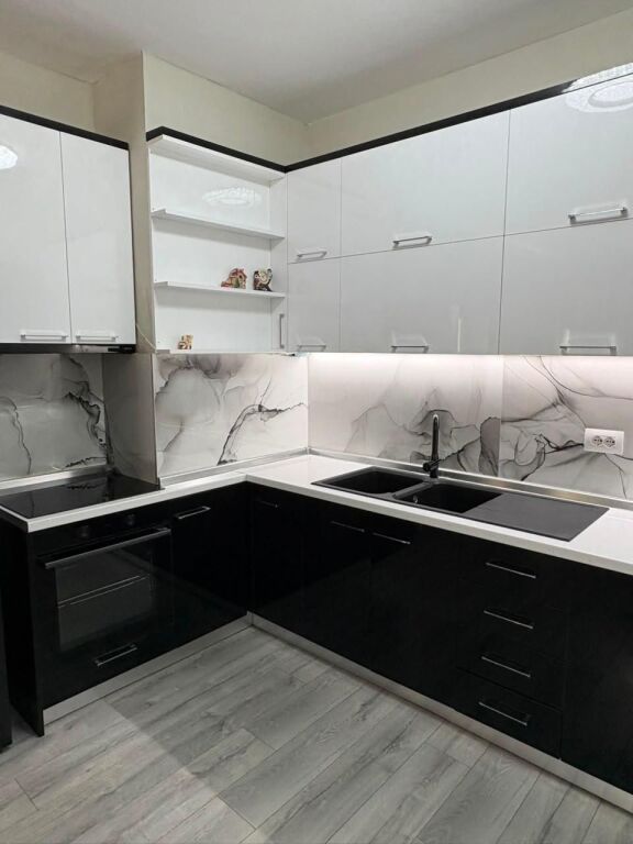 Apartament 2+1+2 me Qira Spitali Amerikan 3 Tirane