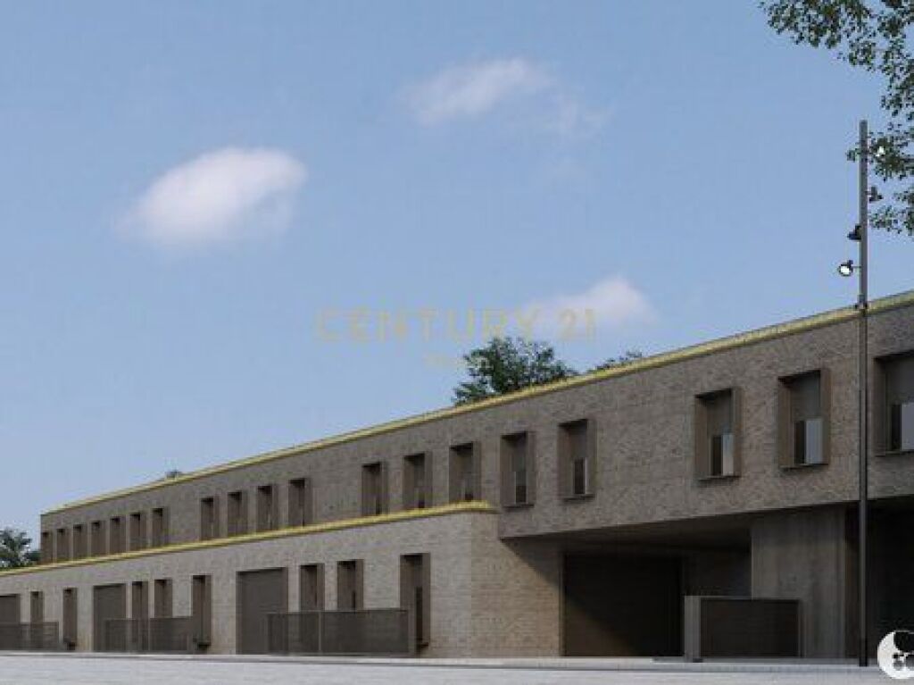Capannone su 2 piani in affitto a Kamëz – Opportunità ideale per la tua attività