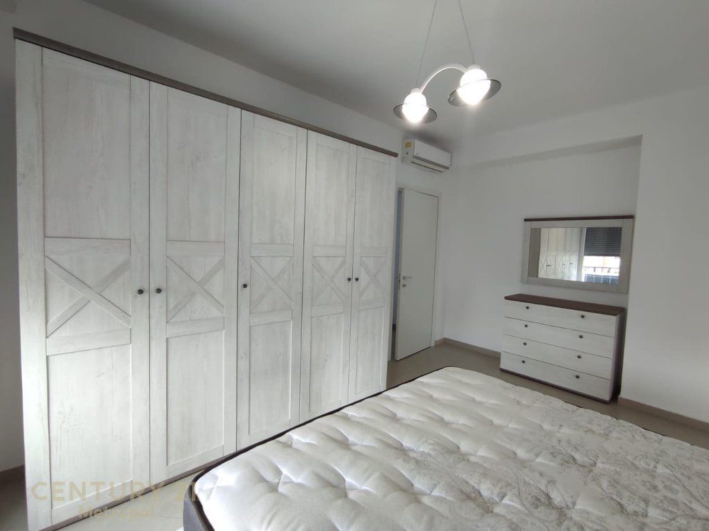 APARTAMENT PËR SHITJE TEK 21 DHJETORI – PRANË INXHINIERISË