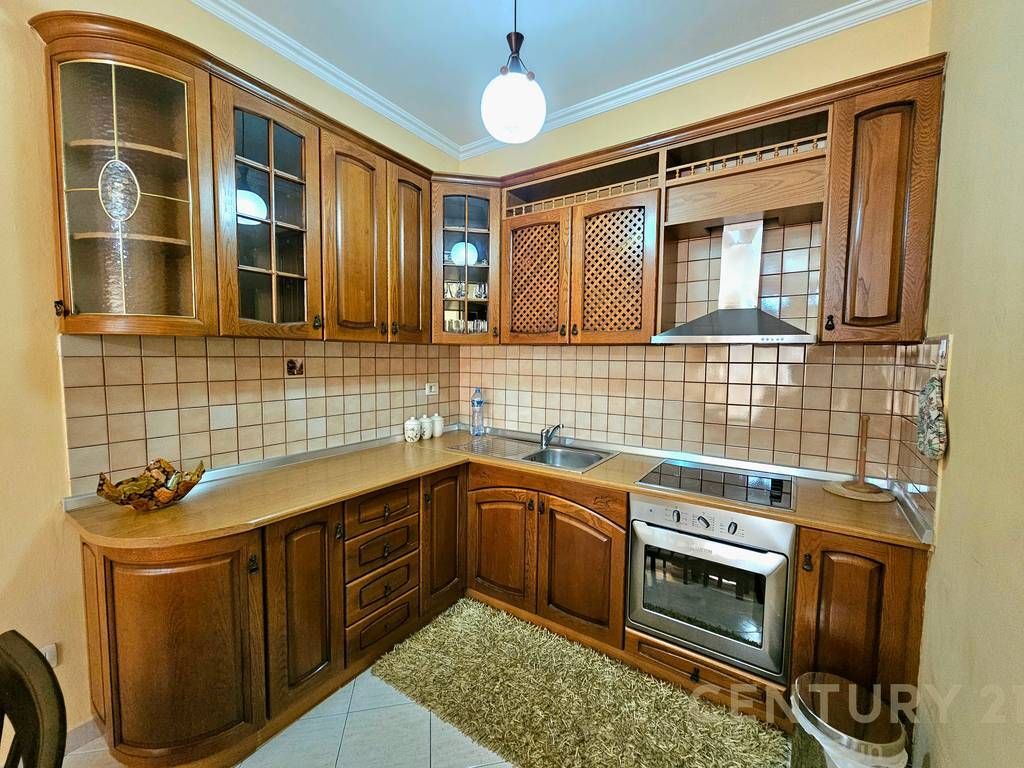 APARTAMENT 1+1 PER QIRA NE KOMPLEKSIN VIZION+