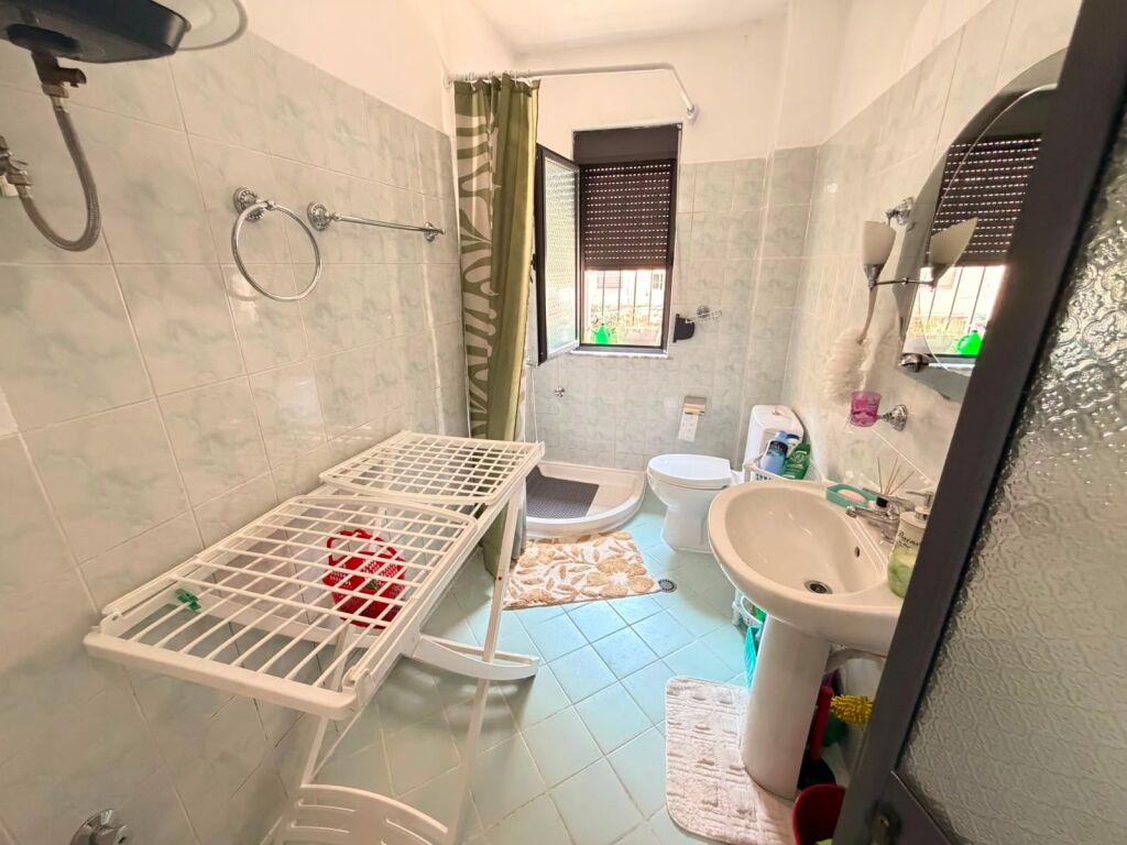 Apartament 1+1 per Shitje Rruga Fortuzi !