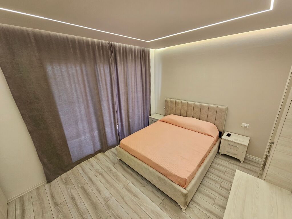 Jepet me Qira Apartament 1+1 – Rruga Jordan Misja, Tiranë