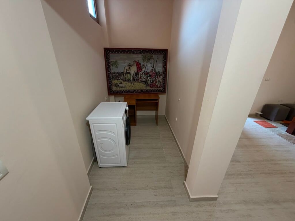 Jepet me qira apartament 2+1 tek Spitali Ushtarak