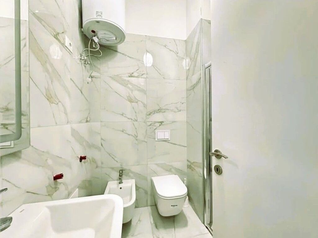 📌AFFITTASI APPARTAMENTO 1+1 – SQUARE 21, VIA KAVAJËS
