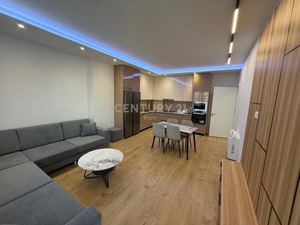 Appartamento 2+2 in Affitto a Kamez Centro, Tirana - 500€