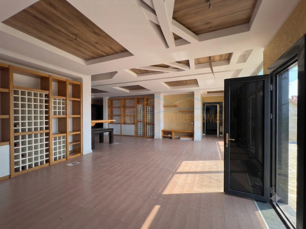 Shitet, Apartament 3+1+2+Verandë+Poste ParkimI, Fresk.