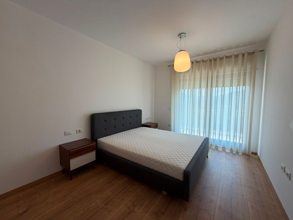 Vile 2-kateshe per qira tek Residenca Olive Grove prane TEG.
