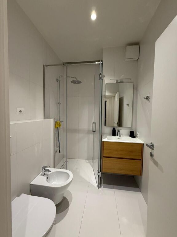📌 Apartment 2+1 + Storage for Rent – Kosovarëve Street