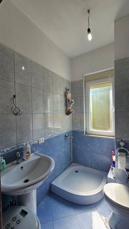 Rent, Apartment 3+1+2+2, Court, Durres