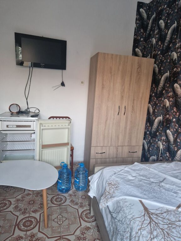 Garsionere 15000 leke.Siri Kodra