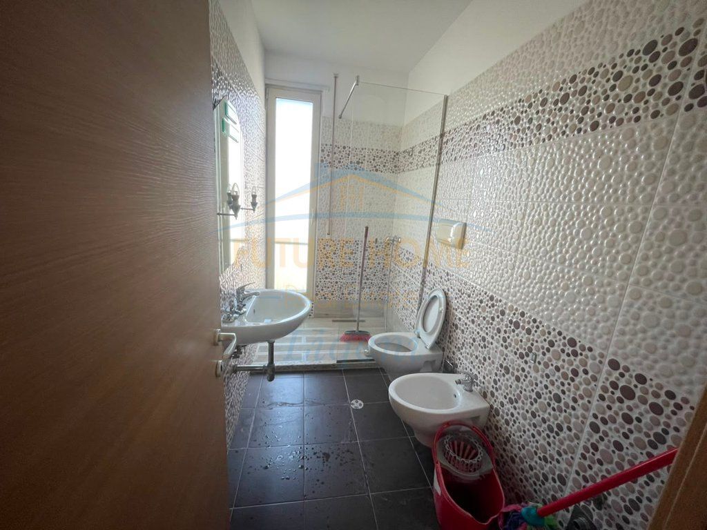 Qera, Apartament 2+1+Post Parkimi, Liqeni Thatë, Tiranë.