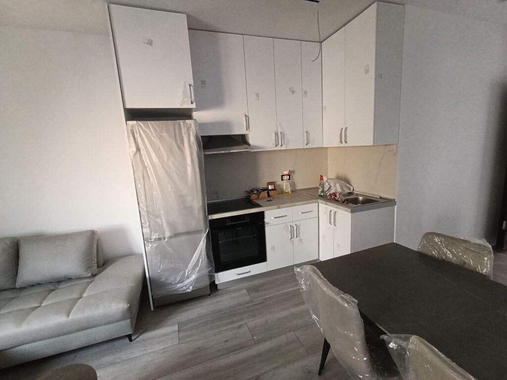 Affitto | Shtëpi private 2 + 1 | Kodra E. Priftit | 550 €/mese
