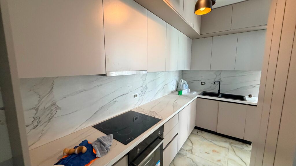2+1/Shitje📍Prane kompleksit Grand 📌165000€