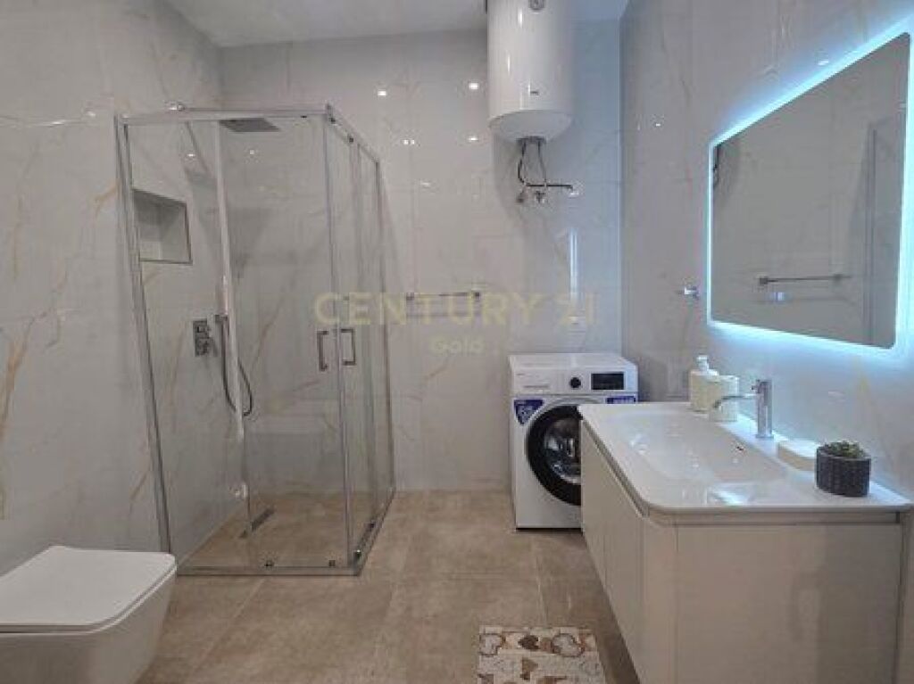 🏡 JEPET ME QIRA APARTAMENT 1+1 TEK REZIDENCA E-88, LAPRAKË !