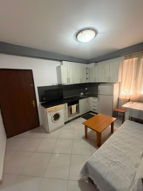 Affitto | Apartament 1 + 1 | Rruga Fortuzi | 450 €/mese