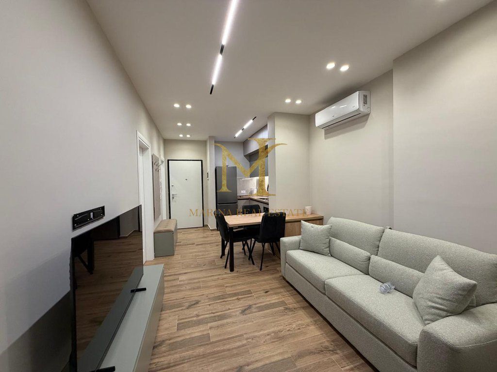 Qera apartament 1+1 ne Golem, vija e dyte. 50m nga deti