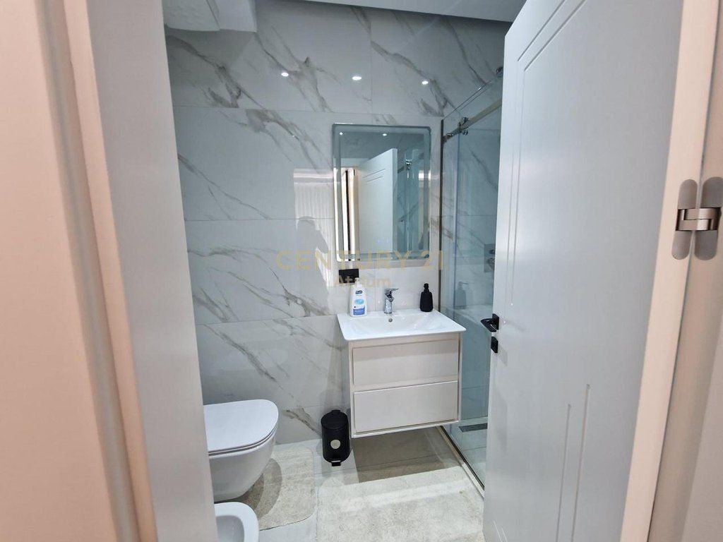 APARTAMENT 3+1 PËR QIRA TEK TURDIU, ISH FUSHA E AVIACIONIT Atrium145844