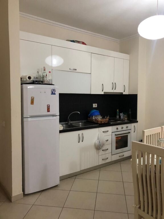 APARTAMENT PER QIRA 2+1  NE ASTIR