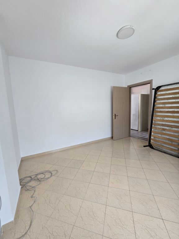 Apartment for sale, dry lake
